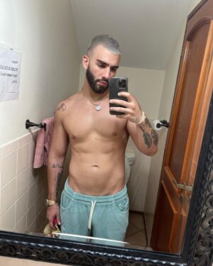Manuel Turizo Instagram - Hoy me sopla la vela porfavor