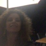 Manuela Lopez Instagram - #soiree #delires #findetournage🎥