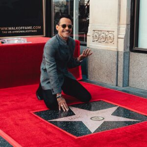 Marc Anthony Instagram - Gracias a todos los que han acompañado a lo largo de los años de mi carrera. Esto es gracias a ustedes! 🙏