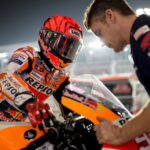 Marc Márquez Instagram - Contento con el pase a la Q2! 🏁 Mañana intentaremos mantener la intensidad en un circuito difícil para nosotros! 💪🏼 Happy to get into to Q2! Tomorrow we’ll try to keep the rhythm in a difficult circuit for us💪🏼 #MM93 #QatarGP #MotoGP Losail International Circuit