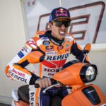 Marc Márquez Instagram - Qué calor!! 😅🫠 Hoy buscábamos un día estable y lo hemos conseguido. P.11 Hot day in Buriram!! We were looking for a stable day and we had it. P.11 #MM93 #ThaiGP #MotoGP Chang International Circuit