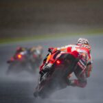Marc Márquez Instagram - PODIO!!! P.3 🏁Carrera difícil por la lluvia, ¡pero primer podio del año! 💪🏼 PODIUM!!! P.3 ✌🏻🇯🇵Difficult race due to the rain but… first podium of the year!!! #MM93 #MotoGP #JapaneseGP Mobility Resort Motegi