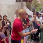 Marcell Siahaan Instagram - Silaturahmi dengan warga Batununggal. Semoga bisa bertemu lagi segera. Hatur nuhun #MarcellSiahaan #FirasatMenujuSenayan #PoskoSemusim #KonengTiluLima #Babaktisanesngabati #PDIPerjuangan #BantengMudaIndonesia #GenerasiGotongRoyong #SolidBergerak Batununggal, Jawa Barat, Indonesia