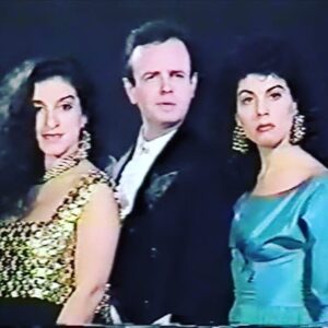 Marcelo Mansfield Instagram - #tbt : mais ou menos nessa epoca, novembro, nos idos anos 80 e começo dos 90, eu + Angela Dippe + Grace Giannoukas já estávamos a 1000, 24 horas por dia dedicados a produção do Trofeu Creme de La Creme que reunia o melhor e o pior da cultura Brasileira no palco pra nossa “festinha da Firma” …
Muita gente ganhou esse premio :Marilia Gabriela, Edson Celulari, Serginho Groisman, Astrid Fontenele ( que até trabalhou com a gente num dos premios) RPM, e mais um montão de gente !!!
Obs: a foto é estranha porque foi tirada de um video de promoção do prêmio exibido pela Tv Gazeta

#humor #comedia #aeroanta #sucesso #amazing #fun #funny