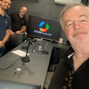 Marcelo Mansfield Instagram - Visitando a Band em Maringá… muito legal encontrar esses amigos !!!

#fun #amazing #bandtv #bandmaringa #entrevista