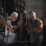 Marcos Mion Instagram - Mionzera e Fagundóla? Nao! Max Machadada e seu pai, Fred Fontana! 🥊 . Hoje foi dia de receber o mestre @antoniofagundes no set do meu filme, MMA - Meu Melhor Amigo. Da pra acreditar? 🤯 . Que honra contracenar com um dos maiores de todos os tempos, que orgulho ter um ator desse tamanho querendo contar essa história junto comigo…aprendi muito hoje! . Na real eu fico buscando o que escrever , mas me faltam palavras!! Eu só quero gritar QUE FODAAAAAAAAAAAA!! 😂😂 Me desculpem gente, mas, como eu ensino pros meus filhos, até o Romeozão sabe, tem horas que só um palavrão mesmo que dá o real significado do sentimento! Hoje tá liberado!😄 . Bem vindo Fred Fontana à vida de Max Machadada!💪🏼 Obrigado Fagundes por tanta generosidade e elegância na profissão e no convívio! 🫶🏼 . ((Fotos @gbfoto.cine ))