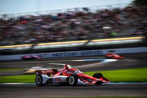 Marcus Ericsson Instagram - P17➡️P10 in yesterdays race at @indianapolismotorspeedway . Did some good overtakes and felt like we had pace for more. But difficult to make it to the front when starting so far back on this track. 

Congrats @scottdixon9 on the W 👏🏻👑 

#ME8 #INDYCAR 

@huskiicespritz 
@chipganassiracing 
@hondaracing_hpd
