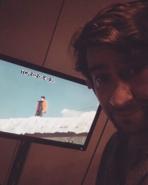 Marek Němec Instagram - Finisujeme film Zenska na vrcholu-toto je video z postsynchronu-tedy z premlouvani spatne namluvenych replik.Hotovo!!!