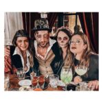 Marek Němec Instagram - About last night. Díky, že jste mě vytáhli❤️ Bylo to boží! Love you! @petrus_hebka @marek.nemec.902 @anezkarusevova #loveyou #halloween #hallowennight #halloweenmakeup #halloweencostume #friends Čili Bar