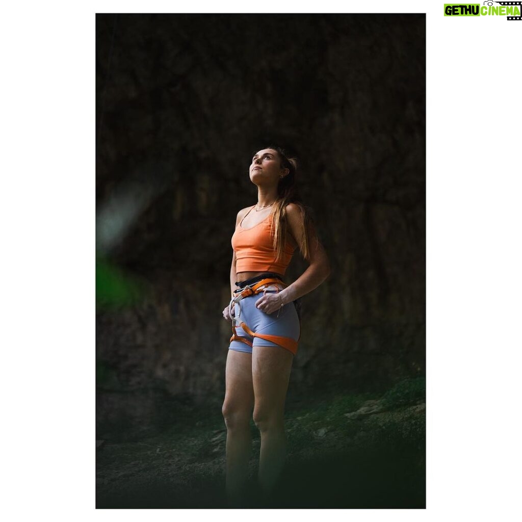 Margo Hayes Instagram - bby girl is tired but she’s fired up ♡︎ thank u @tarakerzhner for capturing these quiet moments. I luv u. @thenorthface @thenorthface_climb @petzl_official @lasportivana @frictionlabs