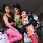 Maria Eduarda Machado Instagram – Esquenta pra tocar com as @mara.brilhosas abrindo os trabalhos do carnaval! ❤️🎊