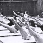 Maria João Bastos Instagram - Que bom este regresso ao Pilates! Pratiquei esta modalidade durante muitos anos, no Brasil, e a verdade é que nunca a minha condição física foi tão boa como nessa altura. Sentia o meu corpo mais forte e flexível, um melhor funcionamento de todo o organismo e adquiri uma postura correcta. A prática trouxe-me uma consciência corporal muito importante não só para a minha profissão mas também para o meu dia a dia! Agora, depois de estar uns anos sem praticar, voltei! E é incrível como o nosso corpo tem memória, parecia que nunca tinha parado! É uma prática que recomendo muito, porque os resultados são visíveis na qualidade de vida e começamos a senti-los logo na primeira aula. Obrigada @leonardotoledo.fisio vai ser óptimo este regresso pelas suas mãos. @kuantik_pilateslifestyle #pilates #modalidade #pratica #pilateslovers #assaudadesqueeutinha #memorias #boas #movimento #corpo #flexibilidade #consciencia #corporal #qualidadedevidaesaude #saude #cuidar #exercitar #condicao #fisica #josephpilates Algés