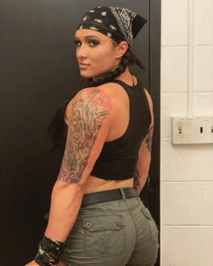 Maria  Spiro Instagram - Don’t treat me like a woman. Treat me like a Maneater.