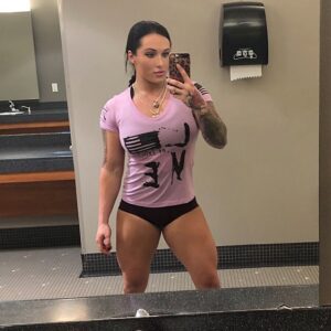 Maria  Spiro Instagram - 2020 is the year of the thunder thighs #legdayiseveryday