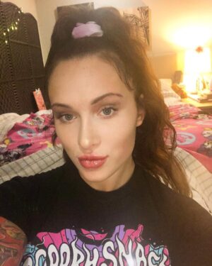 Maria  Spiro Instagram - I managed to get one selfie in before the waterworks started... 😅 link in bio