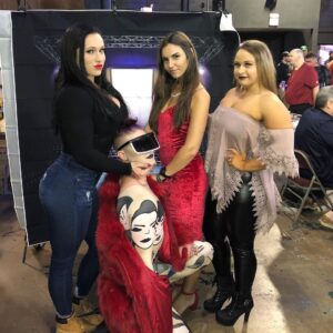 Maria  Spiro Instagram - Squad goals 🔥 #IconsOfWrestling2019