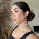 Maria Venture Instagram - 🤎🦌👞🐌🛕🐻