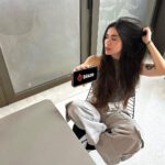 Maria Venture Instagram - @sigablaze sempre comigo ♥️ ps: o site é somente para maiores de 18 anos e não se esqueçam de apostar com responsabilidade.