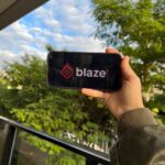 Maria Venture Instagram - sorte no amor e no jogo, ufa amo fazer parte do time da @sigablaze :) o site é para maiores de 18 anos e é tão prático que consigo apostar nos jogos em qualquer lugar que eu esteja! ps: não se esqueçam de ler as diretrizes e de apostar com consciência e responsabilidade 🤍♣️