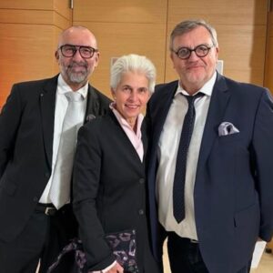 Marie-Agnes Strack-Zimmermann Instagram - „Ja, wir müssen andere Meinungen auch ertragen können. Antisemitismus ist jedoch keine Meinung, sondern ein Angriff auf die Menschlichkeit.“

Ich danke der Jüdischen Gemeinde von Herzen für diese besondere Auszeichnung mit der Josef-Neuberger-Medaille und Hape Kerkeling für eine bemerkenswerte, sensible und den Umständen angemessen humorvolle Laudatio. Wer mich kennt weiß, dass ich nicht oft sprachlos bin. Heute bin ich es.