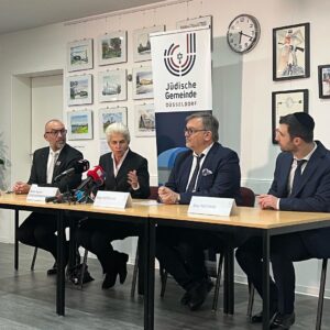 Marie-Agnes Strack-Zimmermann Instagram - „Ja, wir müssen andere Meinungen auch ertragen können. Antisemitismus ist jedoch keine Meinung, sondern ein Angriff auf die Menschlichkeit.“

Ich danke der Jüdischen Gemeinde von Herzen für diese besondere Auszeichnung mit der Josef-Neuberger-Medaille und Hape Kerkeling für eine bemerkenswerte, sensible und den Umständen angemessen humorvolle Laudatio. Wer mich kennt weiß, dass ich nicht oft sprachlos bin. Heute bin ich es.