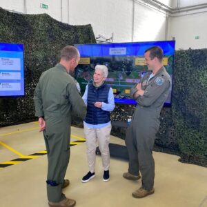 Marie-Agnes Strack-Zimmermann Instagram - Gestern konnte ich mir zusammen mit #NATO-Generalsekretär @jensstoltenberg, Bundesverteidigungsminister @boris.pistorius und weiteren Kolleginnen und Kollegen auf dem Fliegerhorst in Jagel einen vertieften Eindruck vom Ablauf der Übung „Air Defender 2023“ machen.

Die Übung #AirDefender23 ist die größte Verlegeübung von Luftstreitkräften seit Bestehen der NATO. Sie demonstriert Solidarität im #Bündnis und transatlantische Verbundenheit: Vom 12. bis 23. Juni trainieren bis zu 10.000 Übungsteilnehmer aus 25 Nationen mit 250 Luftfahrzeugen unter der Führung der #Luftwaffe Luftoperationen im europäischen Luftraum. In diesen Zeiten ist die Resilienz des Bündnisses wichtiger denn je.