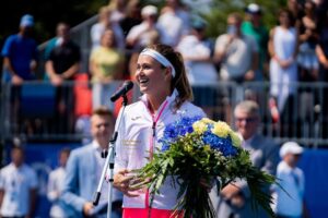 Marie Bouzková Instagram - Couldn’t have wished for a more special way to win my first WTA title❤️🙏🏼 @tennispragueopen / Splněný sen a kde jinde než doma s vaší podporou❤️🍓🙏🏼 Thank you to everyone who has supported me, my family, friends, and team!🤗 Lets keep building💪🏼🐬 #teamYahoda @wta #pavellebeda @sportpics.cz