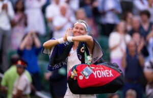Marie Bouzková Instagram - Pictures can’t explain all the joy and emotions I felt this @wimbledon . I will never forget a second of it and will work hard to keep moving forward💪🏼 Thank you for your nice messages all this time🤗🙏🏼 Time to rest a bit and then we continue on hard courts!🐬