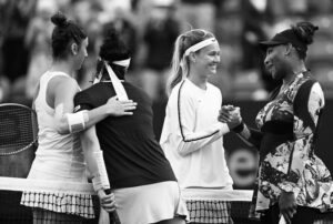 Marie Bouzková Instagram - Feeling lucky to experience these moments✨ side by side with the best @sarasorribes 😍 It’s always a privilege to share the court with you @serenawilliams and @onsjabeur 🤗