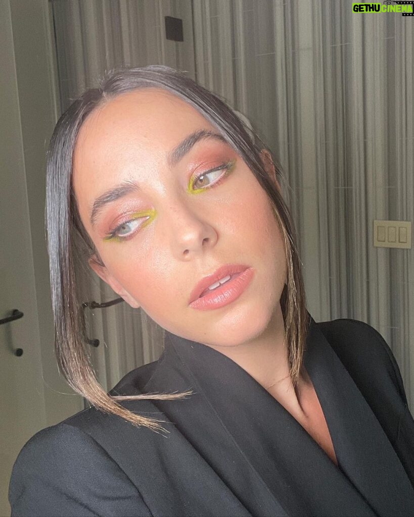 Mariel Molino Instagram - new york press kick off for @thewatchfuleye @freeform makeup @julieharrismakeup Hair @xaviervelasquez Styled by @lauraschuffman Dirty French