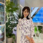 Mariko Dou Instagram - 今朝もアベモニをご覧くださった皆さま、ありがとうございます😊 今日の衣装は、とてもラブリーなデザインと柄のワンピースでした👗💕 私服では持っていないので、こういうスタイルも新鮮でした🎵 今日はアベモニの後に「ワイド！スクランブル」もありましたので、またそちらの写真も後ほど投稿します🎵 #アベモニ #ありがとうございます #衣装 は #可愛い #ワンピース でした #堂真理子 #テレビ朝日 #アナウンサー