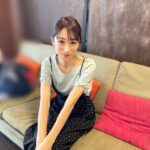 Mariko Dou Instagram - 今日から10月ですね🍂今年も残り3ヶ月なんて信じられません、、、💦 さて明日は島本アナの代理で「ワイド！スクランブル」のピックアップニュースを担当予定です！よろしくお願いします✨ #今日 から #10月ですね #娘 の #美容院 に付き添ってます #明日 は #ワイドスクランブル #よろしくお願いします #堂真理子 #テレビ朝日 #アナウンサー