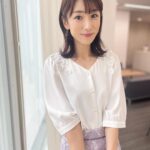 Mariko Dou Instagram - 先日、髪の毛を秋らしく、落ち着かせました🍂 さて本日の「ワイド！スクランブル」の衣装は、 ☆ブラウス,スカート… #laissepasse ☆アクセサリー… #ete でした👗✨ 午後も頑張りましょう〜💕 #大下容子ワイドスクランブル #ワイドスクランブル #ニュース #テレビ朝日 #堂真理子 #アナウンサー #アナウンサー衣装 #番組衣装