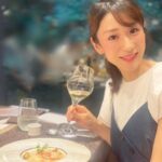 Mariko Dou Instagram - 久しぶりの外食の時の写真📷 明日は、午後の14時〜のAbema Newsを担当する予定です！ もし良かったら、ご覧下さい♪ #ワイン が #美味しかった です #明日 は #abemanews を担当します #よろしくお願いします #堂真理子 #テレビ朝日 #アナウンサー