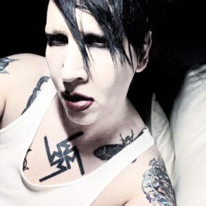 Marilyn Manson Instagram - Just before shooting with @mrperou in a typically nude-scenario,which is not uncommon when reviewing our wondrous years of work together.  #cheetahphotography#perousometimesliveswithbill#catslovewater#gfy#justwaituntilperoureleasesamazingdecadeofphotographsof@marilynmanson.  Hashtag is the pound sign on a phone. Simple simple.  #