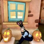 Marina Yamada Instagram - . トゥーンタウン🎃👻🌳 #ディズニー #ディズニーランド #dハロ #dハロ仮装 #ハロウィン #コスプレ #ズートピア #ジュディ #ズートピアコスプレ #トゥーンタウン #disney #disneyland #cosplay #halloween トゥーンタウン(tokyo Disney Land)
