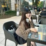 Marina Yamada Instagram - . 最近、アイスコーヒーが本格的に()飲めるようになって とりあえずカフェ行ったらアイスコーヒー頼んでる。 でもホットだと苦味マシマシな気がして まだおいしさわかんないんだー☕️ 美味しいコーヒー屋さんおしえてください🐿 代官山 蔦屋書店
