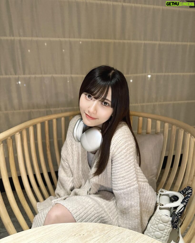 Marina Yamada Instagram - . 寒くなってきて もこもこのニット着れるのがうれしい..🤍 冬のお洋服ほんとにかわいくて好き〜 いろいろ欲しくなっちゃう #提供 @jumelle_jp