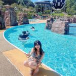Marina Yamada Instagram – .
今年の夏しっかり楽しんだのに
インスタ全然更新してなかったので
夏が終わる前に..！

上京してきて初めてのプールだった️🩵
プライベートで水着着たのもたぶん10年振りくらい？かも

しっかり焼けた！！！！！！！！

#東京サマーランド #プール 
#デニム水着 #デニムビキニ #swimwear