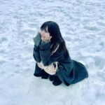 Marina Yamada Instagram – .
実家でのんびーりしております♡

きのう久留米帰ってきて、
昨日も今日も三姉妹でずっとおでかけしてる👧🏻👧🏻👧🏻
年末年始は家族みんなが揃って嬉しいね

写真は秋田ロケのときの⸜❄️⸝