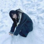 Marina Yamada Instagram - . 実家でのんびーりしております♡ きのう久留米帰ってきて、 昨日も今日も三姉妹でずっとおでかけしてる👧🏻👧🏻👧🏻 年末年始は家族みんなが揃って嬉しいね 写真は秋田ロケのときの⸜❄️⸝