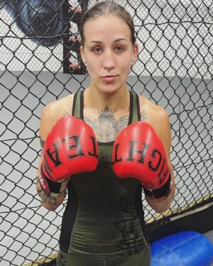 Mariya Agapova Instagram - Бью татухи. Готовлюсь бить людей😋
Doing tats. Getting ready to punch people 😋
#photodump 
#mma 
#tattoo
#life