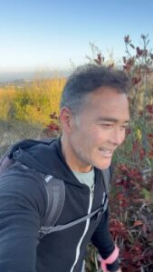 Mark Dacascos Instagram - Aloha, good morning/afternoon/evening! Hope you’re doing alright.🙏🏽❤️🤙🏽#gratitude #breathe #presence