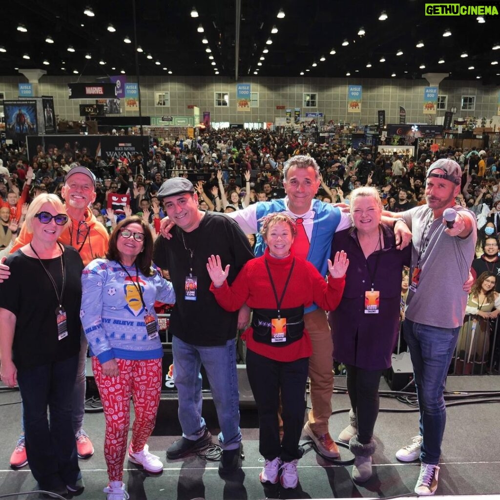 Mark DeCarlo Instagram - Duck-Tastic day @comicconla! The #jimmyneutron cast reunited for a LIVE EPISODE READING… for a few friends on the Main Stage. Such a great day laughing with my talented pals. Can’t wait to do it again. Not even Debi’s back surgery could keep us away.