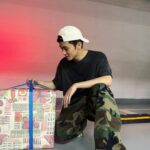 Mark Lee Instagram - 🫶🎂 #24