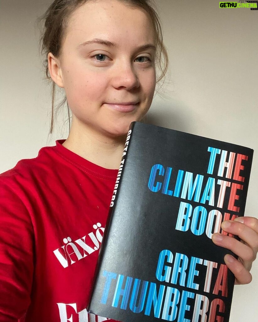 Mark Ruffalo Instagram - Congratulations @gretathunberg on your latest work, #TheClimateBook! Your labor of love for the planet and a just transition will inspire people across generations to take action now to stop the climate crisis. I’m sure of it. Everyone please go get your copy today.