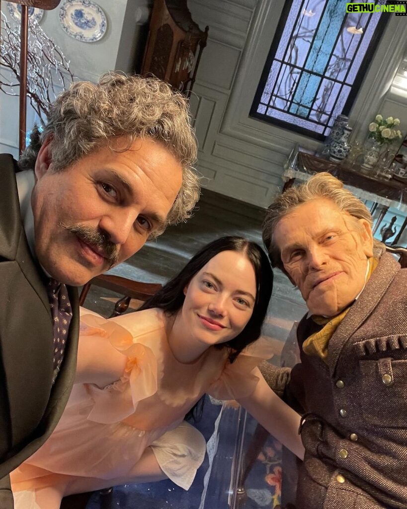 Mark Ruffalo Instagram - Thank you to Yorgos and Emma for creating a world unto itself and peopling it with the wildest and most interesting characters played by all my great and amazing cast mates. It is a movie that is funny and wild and naughty and outrageous all in one. Can’t wait for you all to see it in theaters. @poorthingsfilm