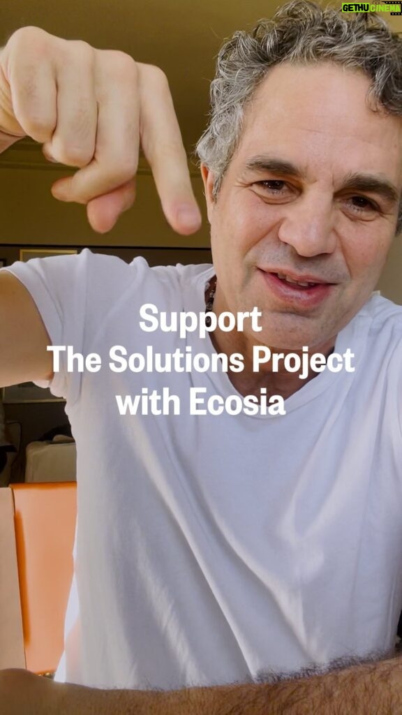 Mark Ruffalo Instagram - Imagine if you could help fund climate solutions, for free. I’m excited to partner with @ecosia to support the @solutions.project. The Solutions Project supports frontline communities in the US working towards clean energy, clean air, clean water, and clean food. And for one entire month, any additional Ecosia profits in the US will go to these projects. All you have to do is switch your default search engine to Ecosia and use it like you would any other search engine. Link in bio or go to ecosia.co/mark #climatejustice #ecosiaxthesolutionsproject
