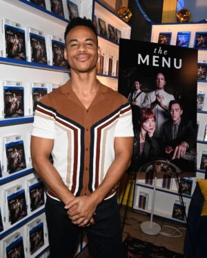 Mark St. Cyr Instagram - The Menu, out now on digital and Blu-Ray 📀 

Shoutout to @irvsburgers for the best cheeseburger I’ve had in years 🤌🏽

#TheMenuFilm

@20thcenturyhomeent @searchlightpics 
@blockbusterpopup