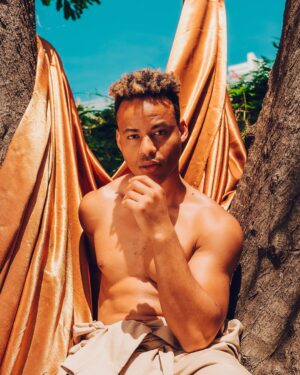 Mark St. Cyr Instagram - do blondes really have more fun?

style @jareddepriest 
📸: @theemmaexperience 
@cosstores 

#mensstyle #cosstores